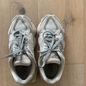 New Balance 9060 Sea Salt